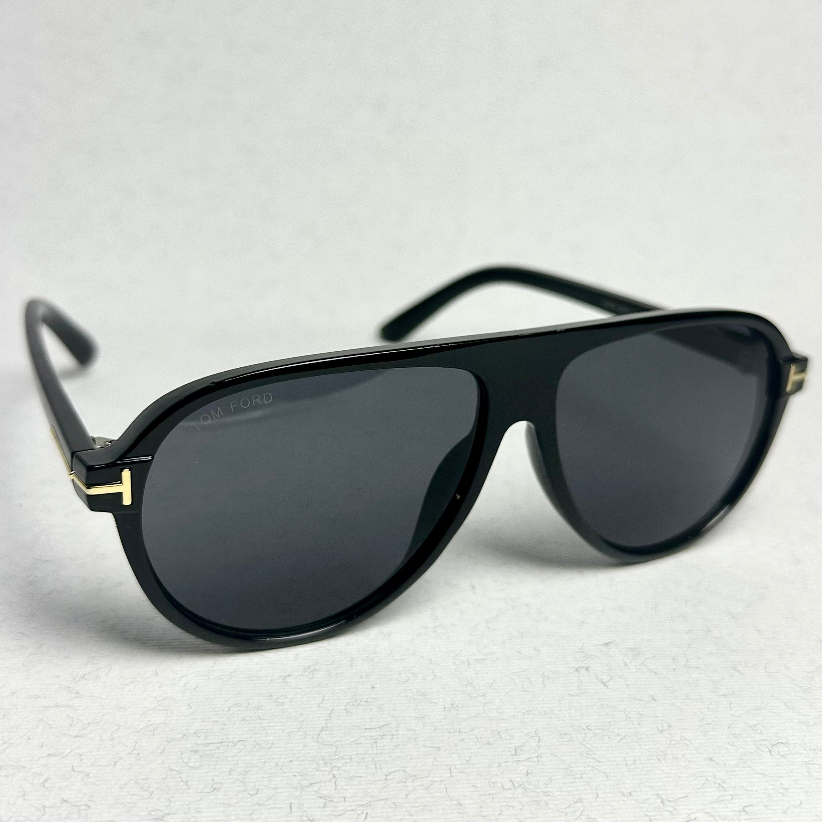 TomFord Slim Black Gold