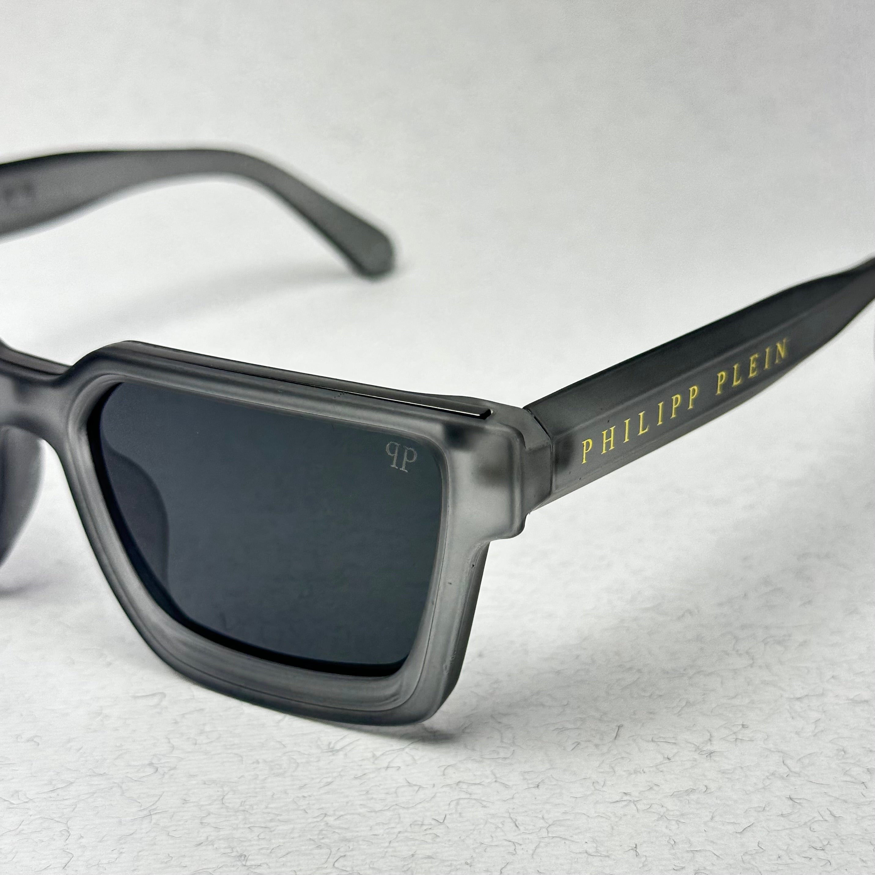 Philipp Plein Clear G23