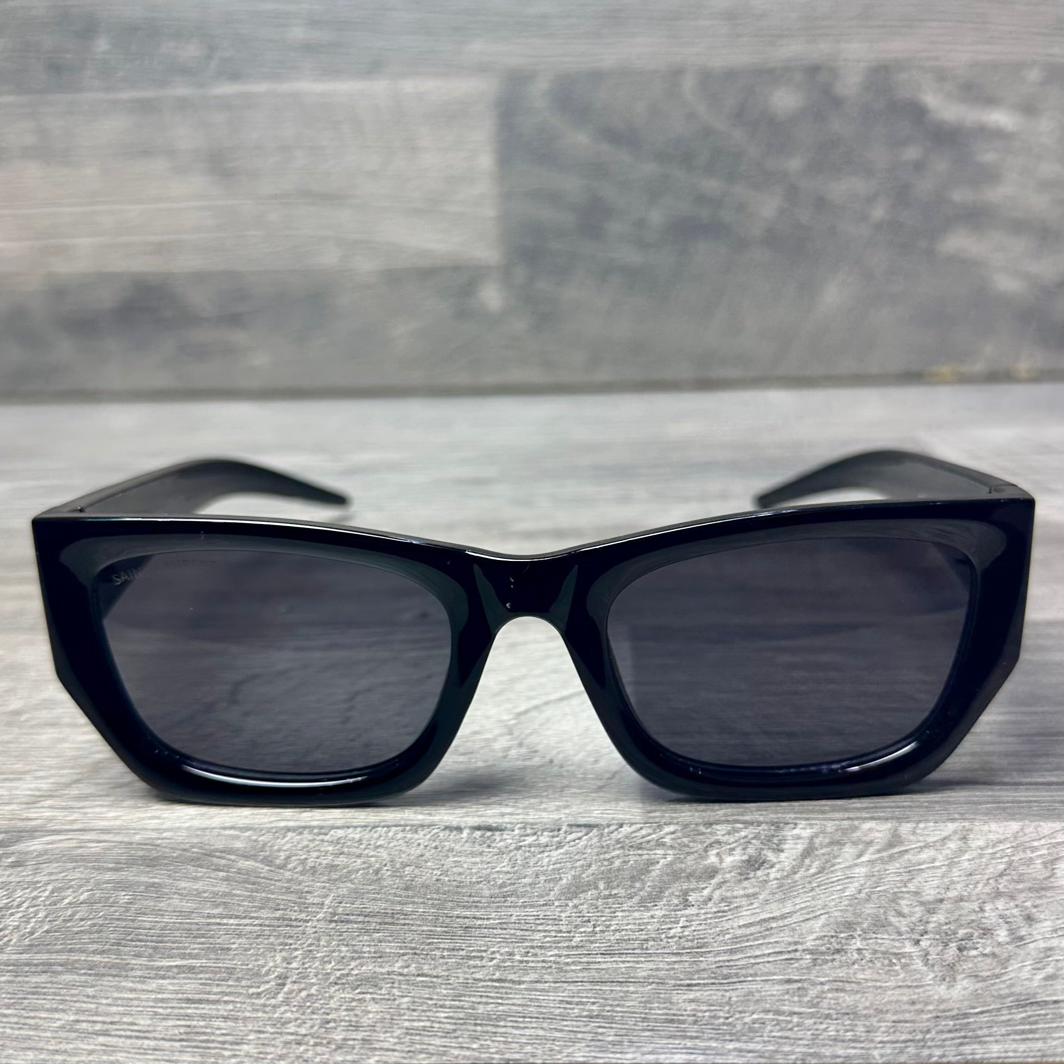 YvesSaintLaurent YSL Black M140