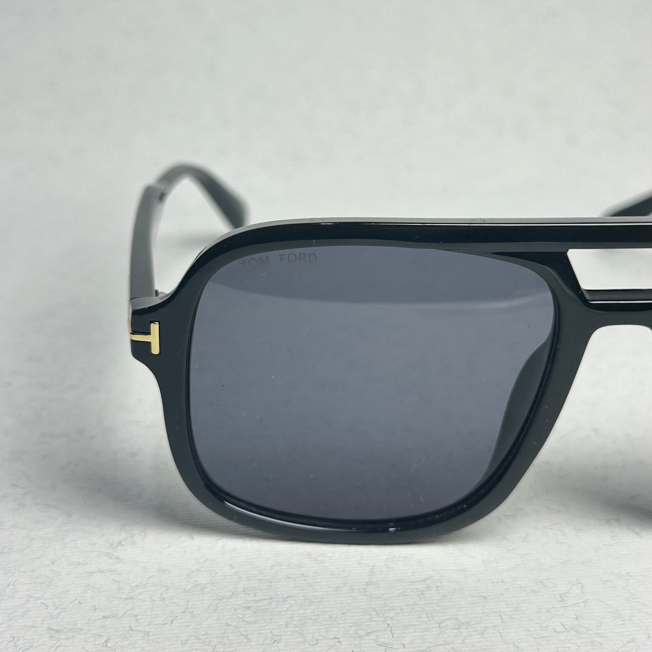 TomFord Black Gold F-12