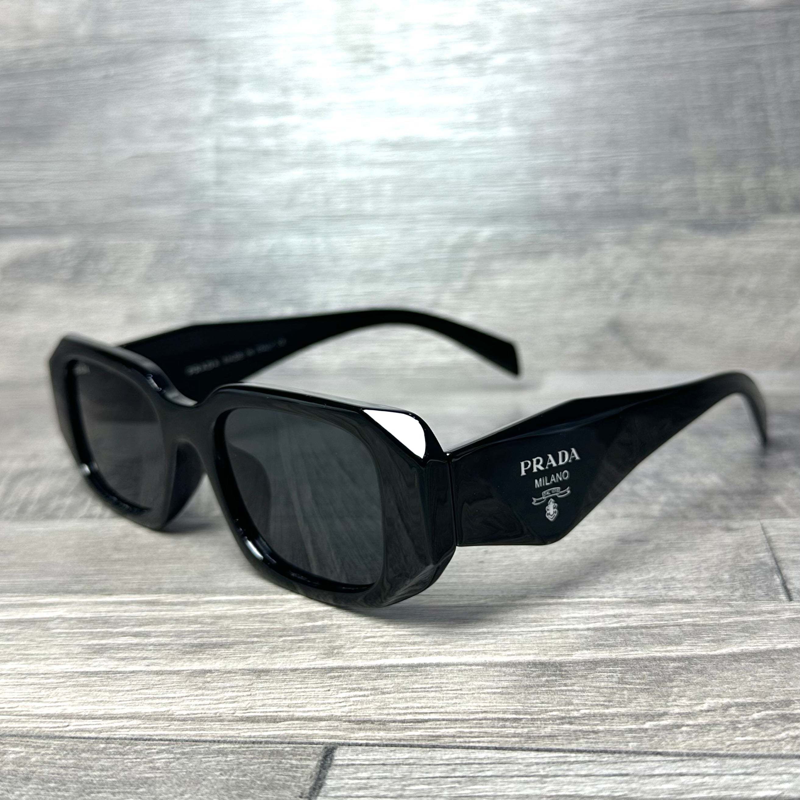 Prada Classic Black Silver  G-72