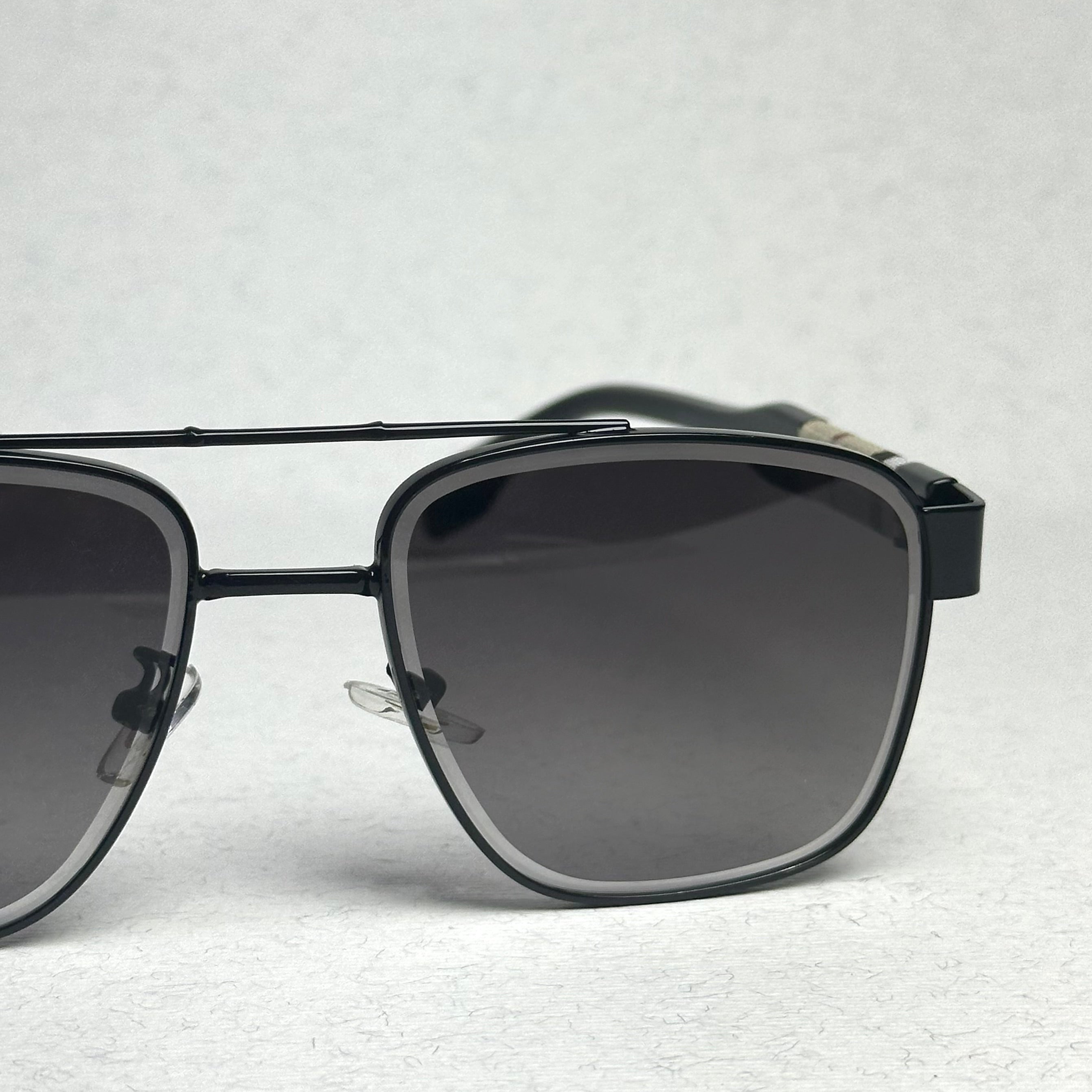 Burberry Hologram G-34 2016