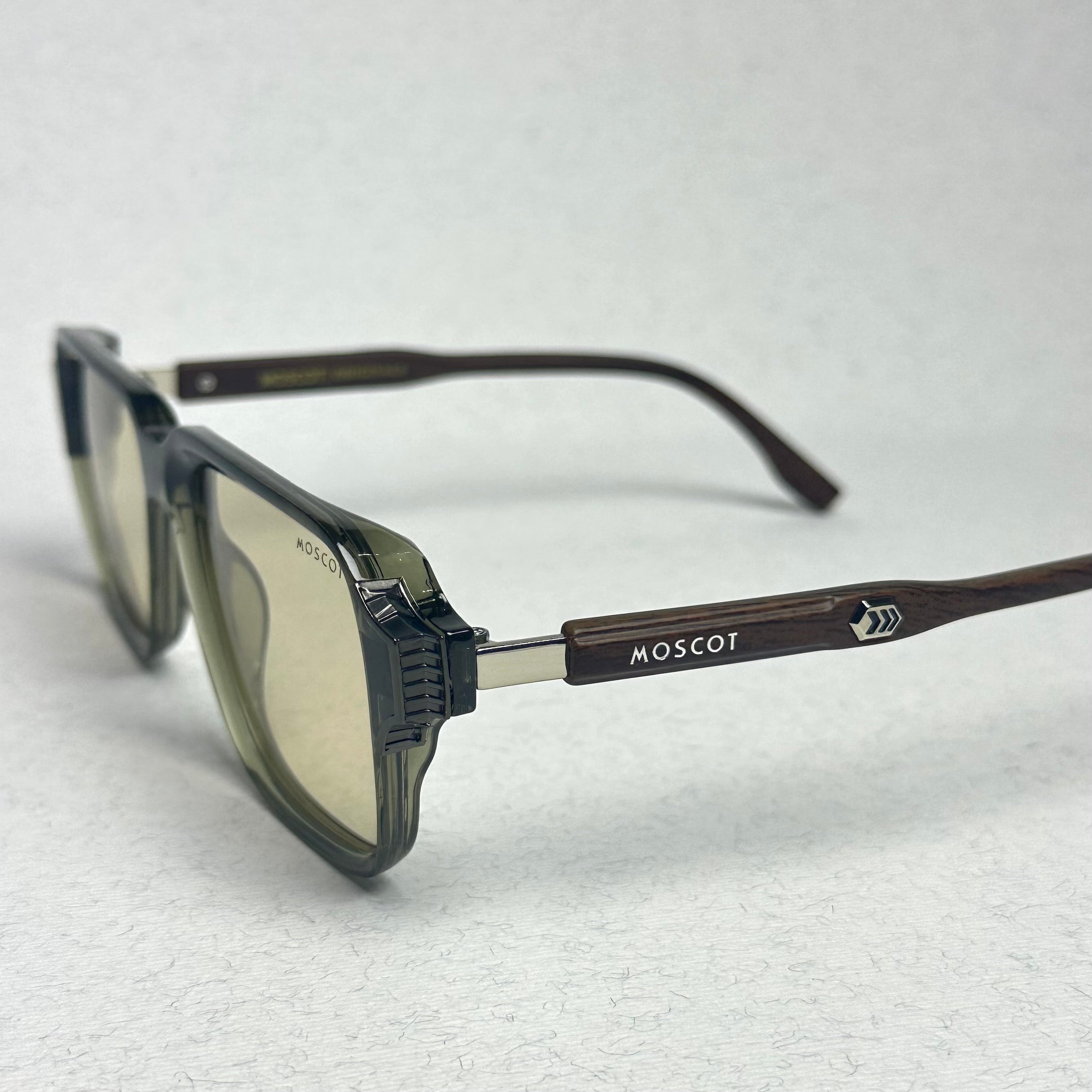 Moscot Black Brown - 2026