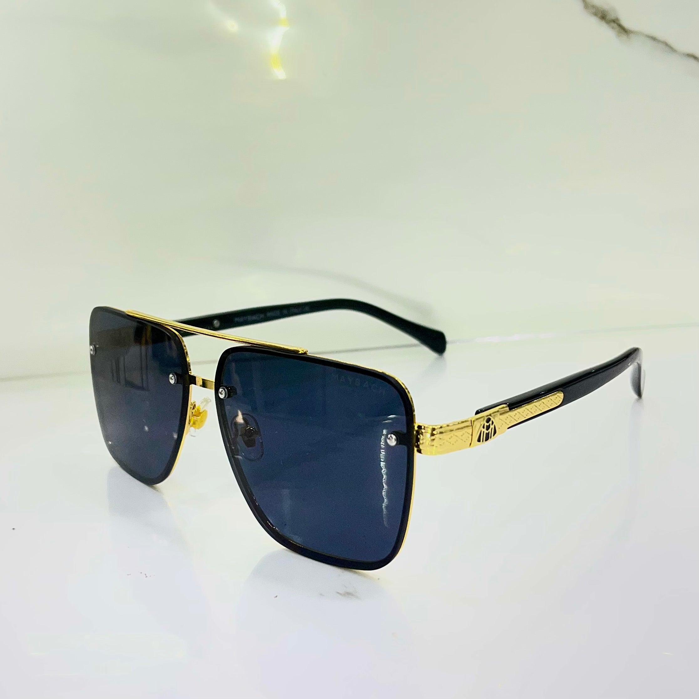 Maybach Classic Gold Black 2026